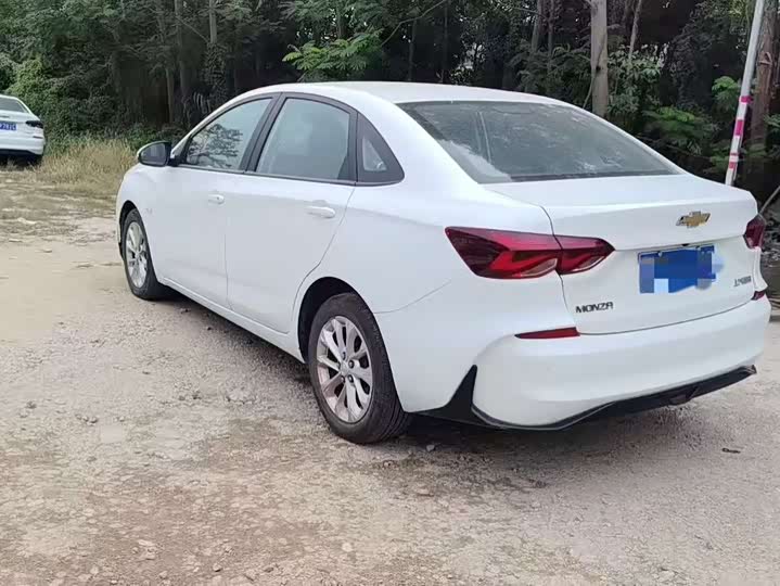 Фото 5 - Chevrolet Monza