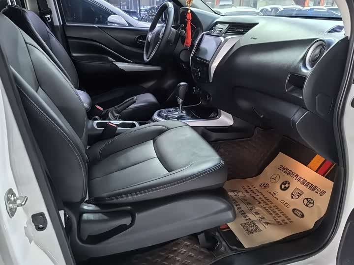 Фото 10 - Nissan Terra