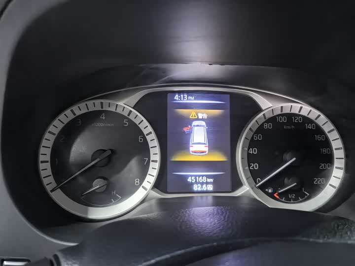 Фото 8 - Nissan Terra