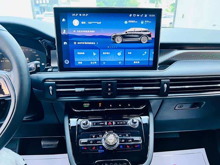 Фото 15 - Lincoln Corsair