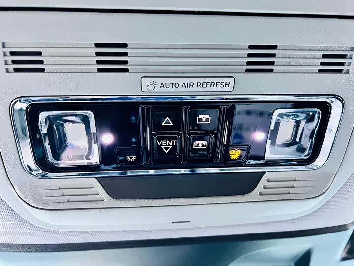 Фото 17 - Lincoln Corsair