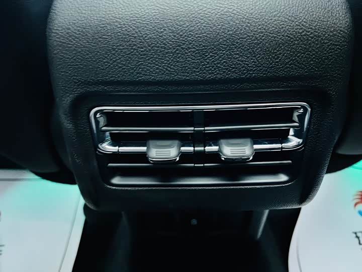 Фото 21 - Lincoln Corsair