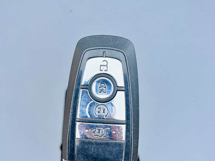 Фото 29 - Lincoln Corsair