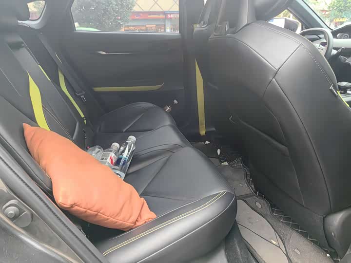 Фото 14 - Changan UNI-V