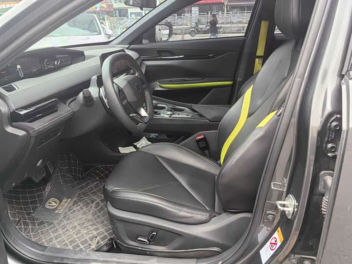 Фото 5 - Changan UNI-V