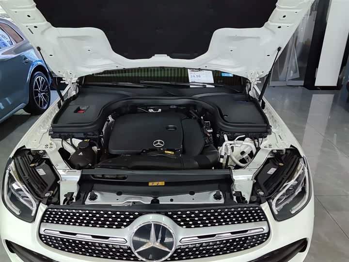 Фото 16 - Mercedes-Benz GLC-Class