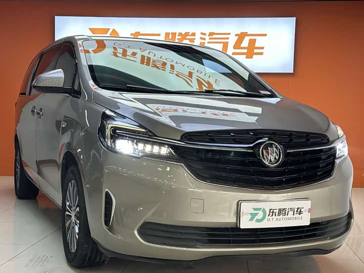 Фото 3 - Buick GL8 ES