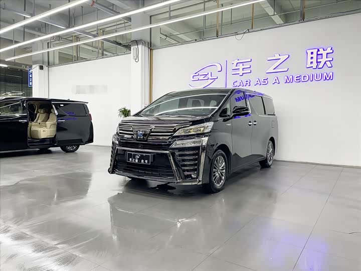 Фото 1 - Toyota Vellfire