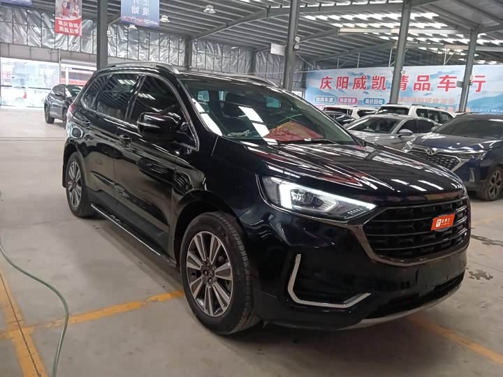 Фото 5 - Ford Edge