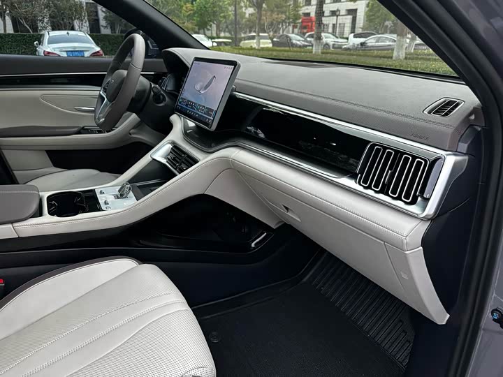 Фото 8 - BYD Song Plus Hybrid/EV