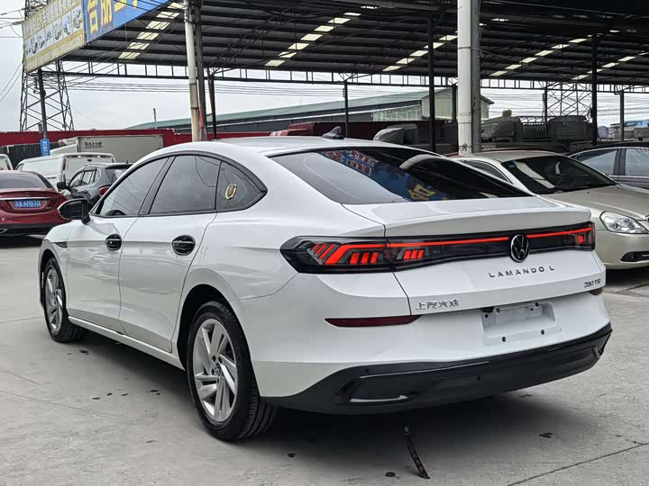 Фото 16 - Volkswagen Lamando L