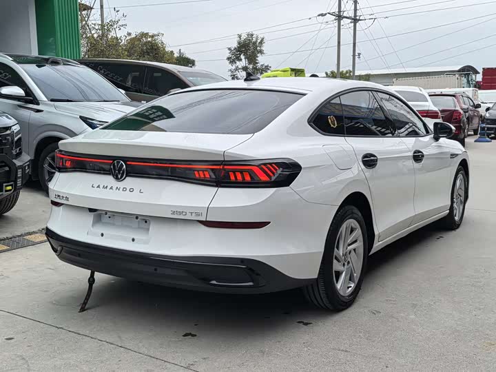 Фото 18 - Volkswagen Lamando L