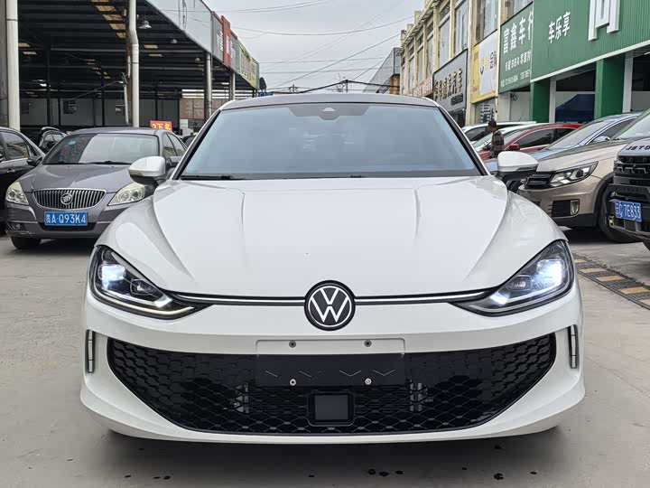 Фото 2 - Volkswagen Lamando L