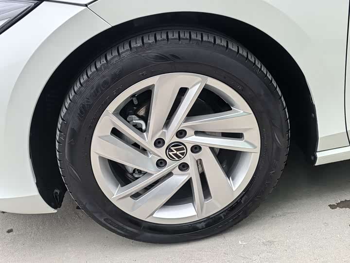 Фото 5 - Volkswagen Lamando L