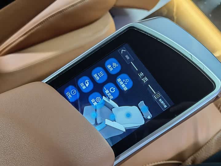 Фото 21 - Toyota Sienna