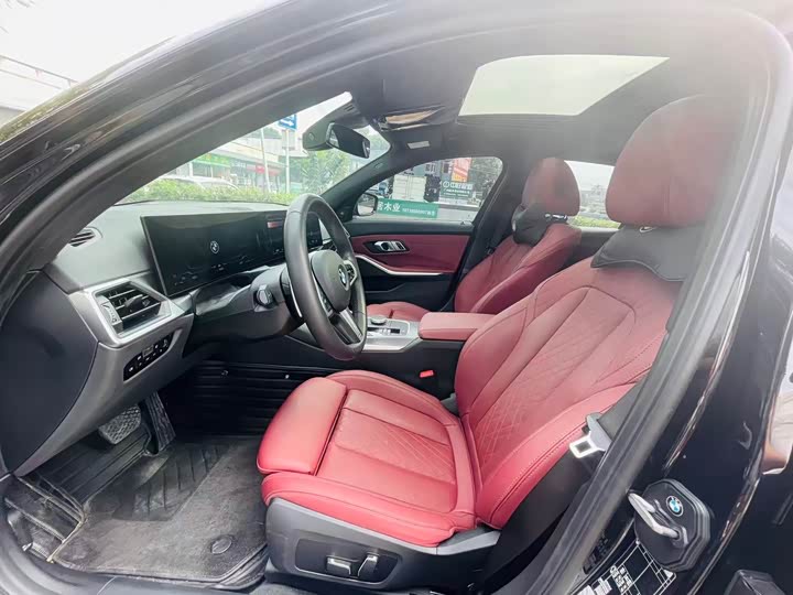 Фото 10 - BMW 3 Series