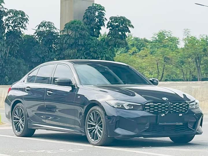 Фото 2 - BMW 3 Series