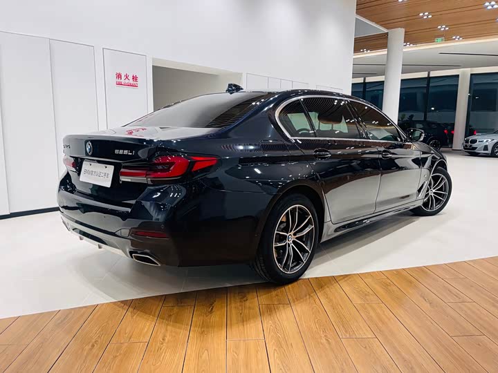 Фото 4 - BMW 5 Series