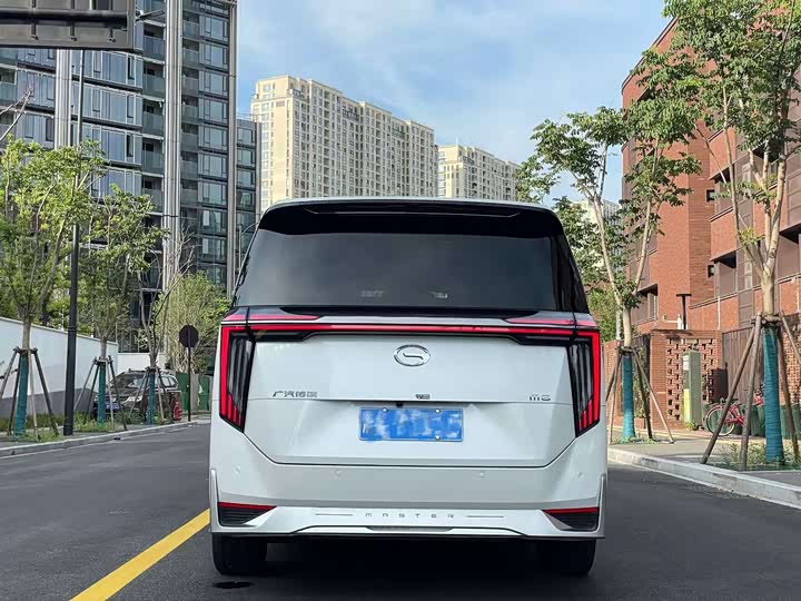 Фото 4 - GAC Trumpchi M8