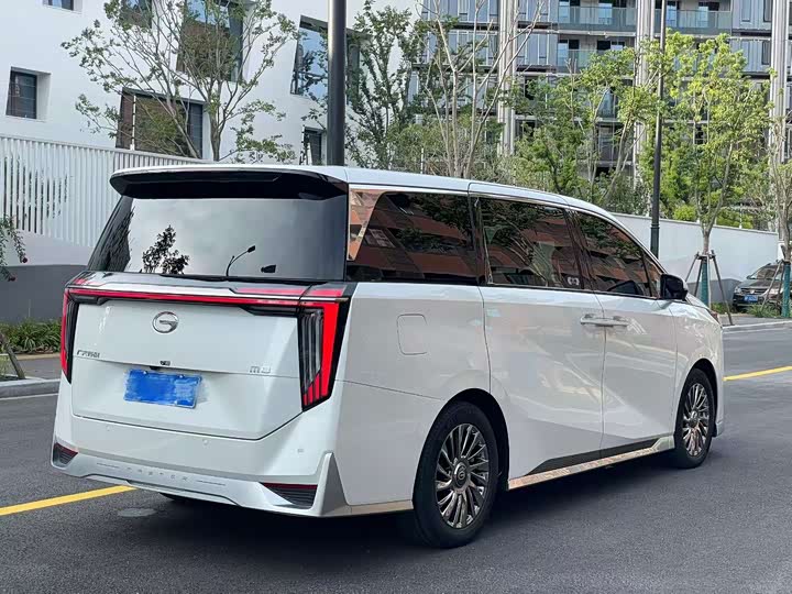 Фото 5 - GAC Trumpchi M8