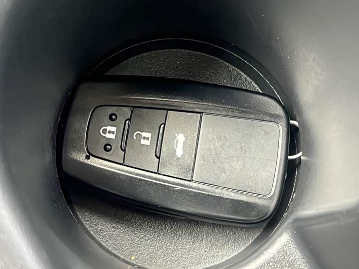 Фото 50 - Toyota Allion