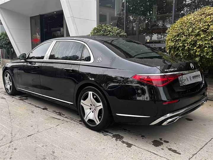 Фото 4 - Mercedes-Benz Maybach S-Class