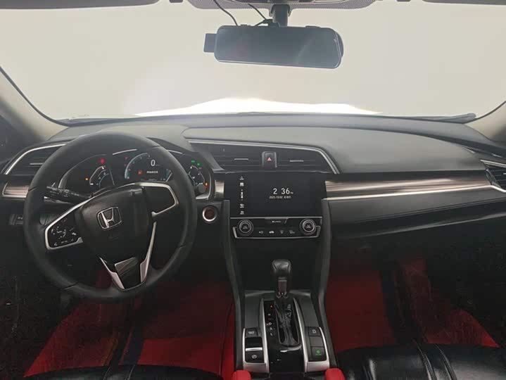 Фото 12 - Honda Civic