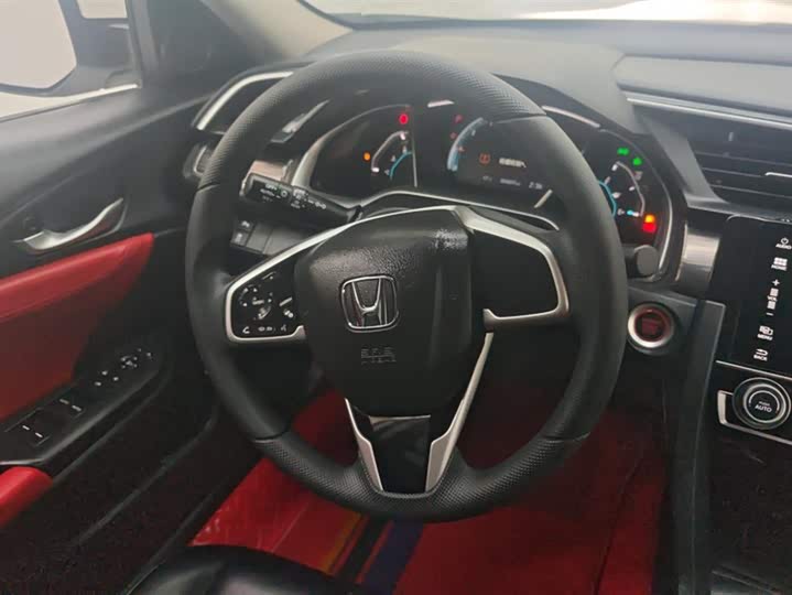 Фото 15 - Honda Civic