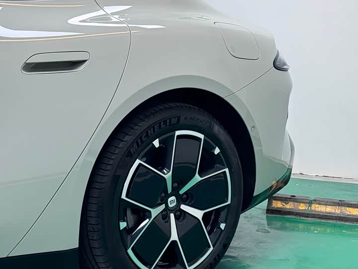 Фото 9 - Xiaomi SU7