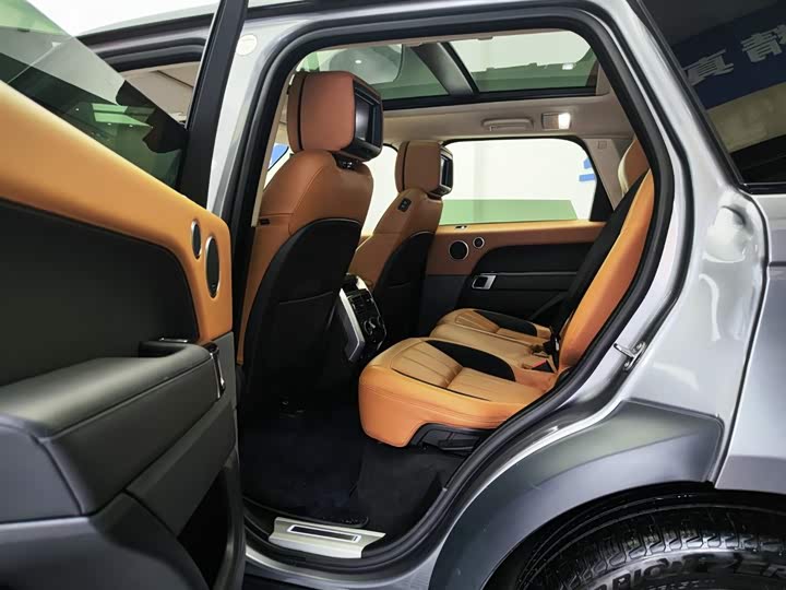 Фото 22 - Land Rover Range Rover Sport