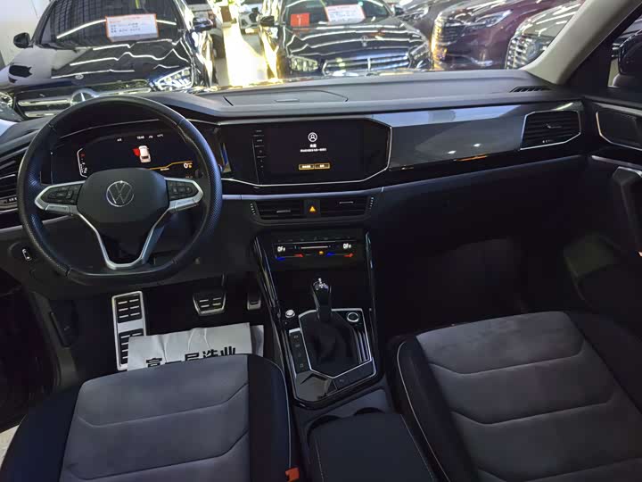 Фото 13 - Volkswagen Tayron X