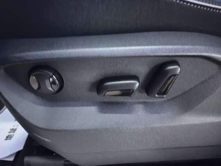 Фото 5 - Volkswagen Tayron X