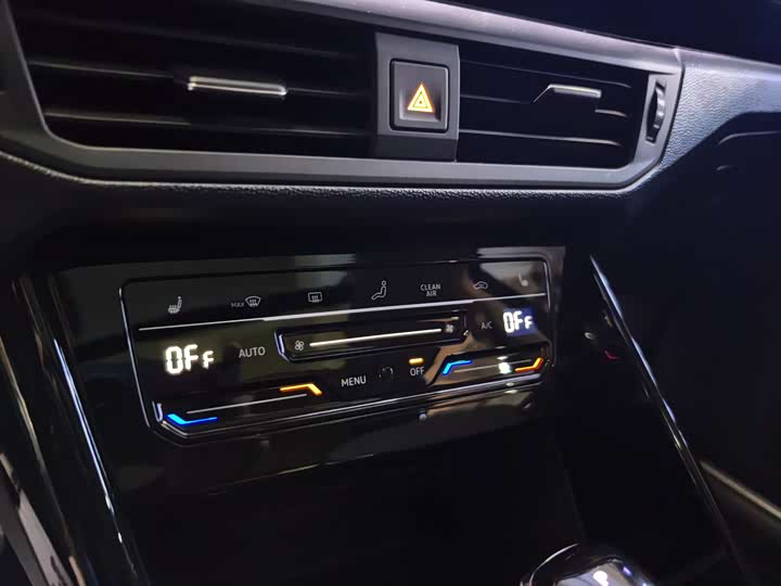 Фото 7 - Volkswagen Tayron X