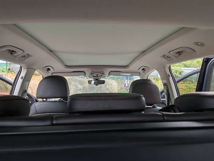 Фото 9 - Audi Q5L