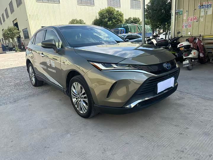 Фото 2 - Toyota Harrier