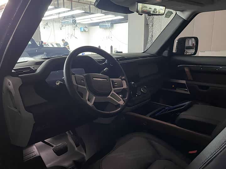 Фото 6 - Land Rover Defender