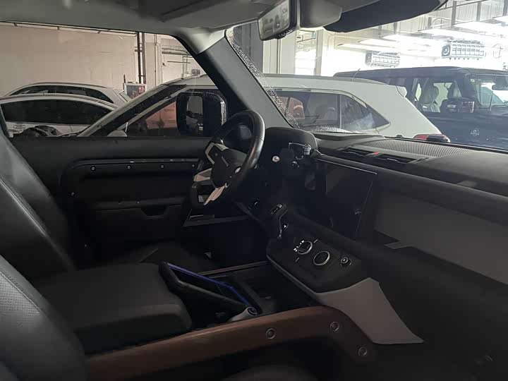 Фото 7 - Land Rover Defender