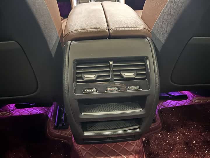 Фото 22 - BMW X6