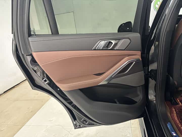 Фото 23 - BMW X6