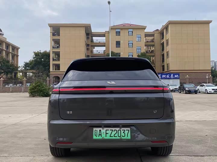 Фото 9 - LiXiang L7