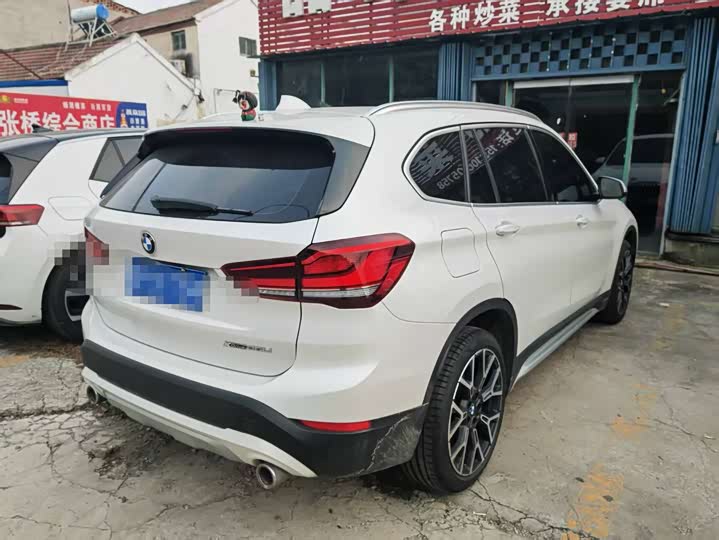 Фото 6 - BMW X1