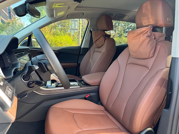 Фото 12 - Audi Q7