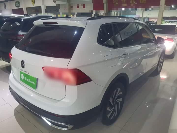 Фото 7 - Volkswagen Tiguan L Pro