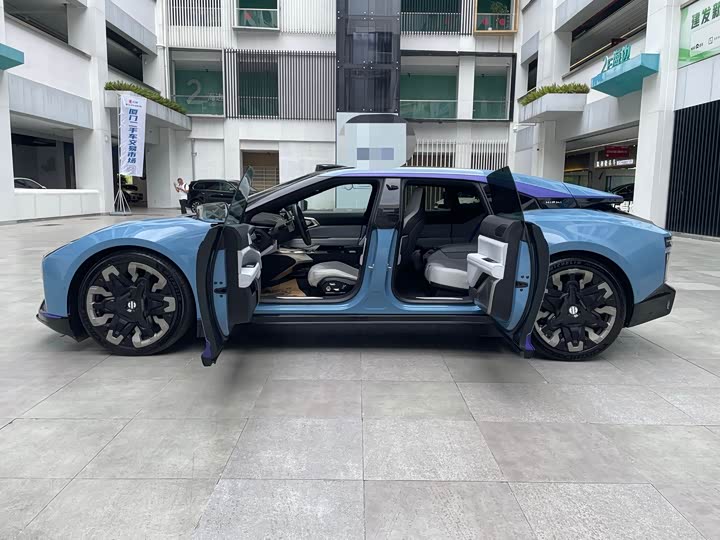 Фото 5 - HiPhi Z