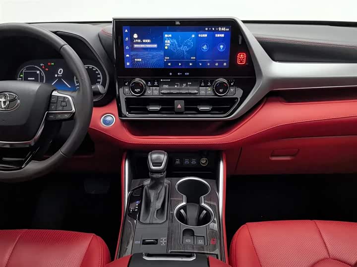 Фото 12 - Toyota Highlander