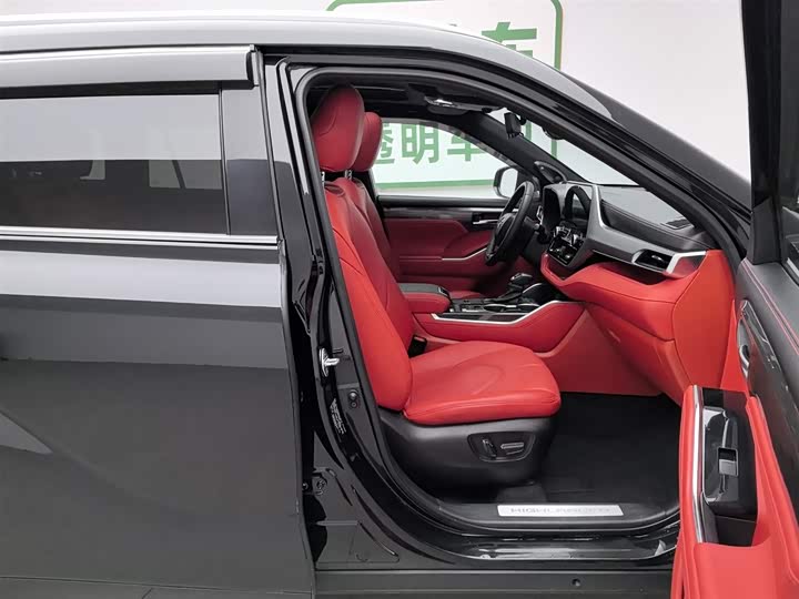 Фото 23 - Toyota Highlander