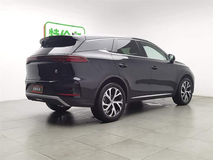 Фото 2 - BYD Tang Hybrid/EV