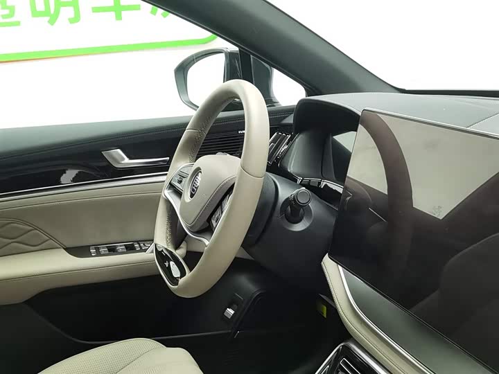 Фото 22 - BYD Tang Hybrid/EV