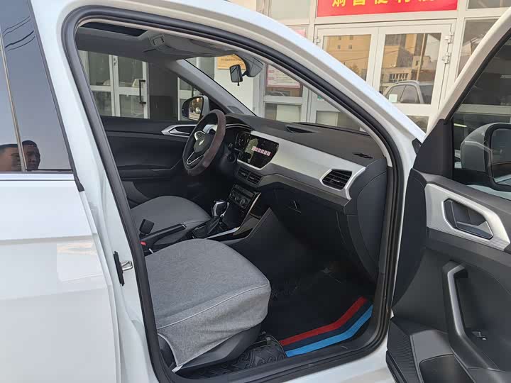 Фото 13 - Volkswagen Tacqua