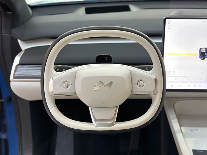 Фото 11 - Nio Onvo L60